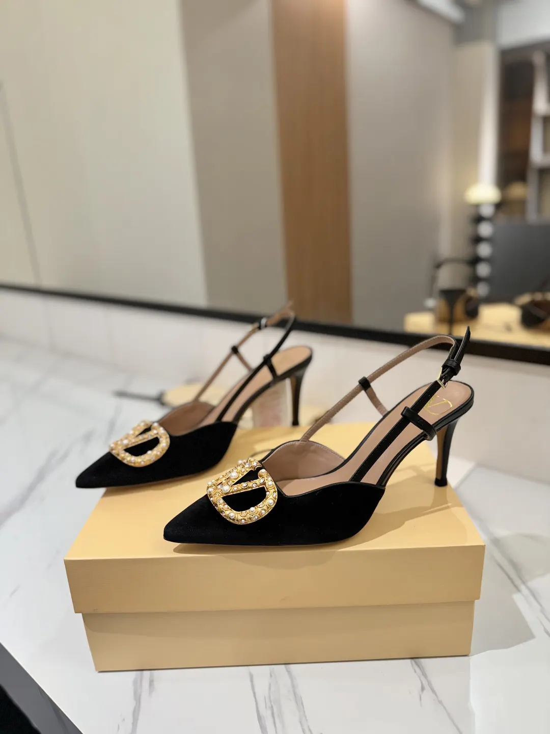 Valentino 金色 拖鞋 轻便舒适款 款07