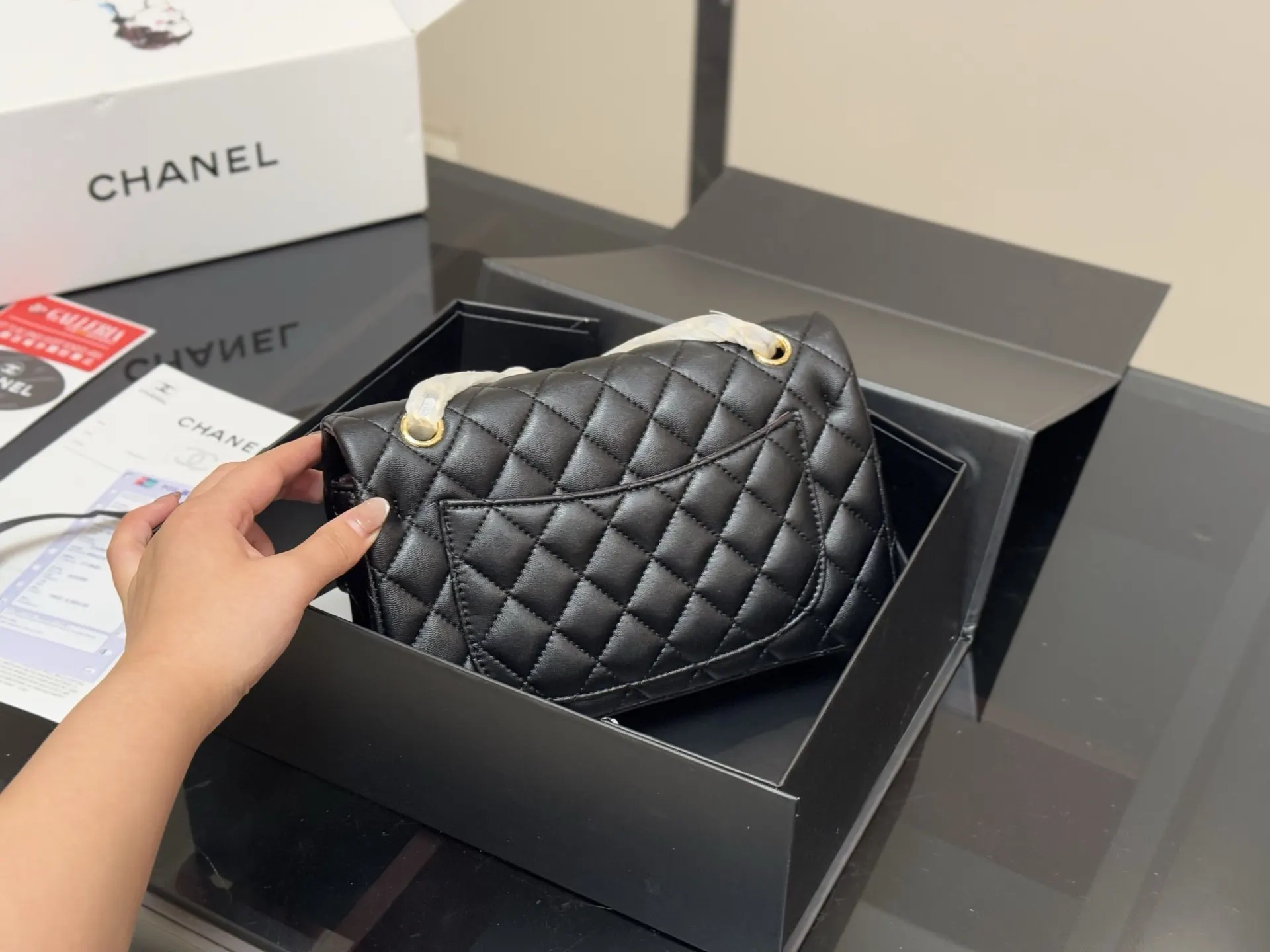 CHANEL 羊皮 cf我们一 斜挎包 轻便斜挎款