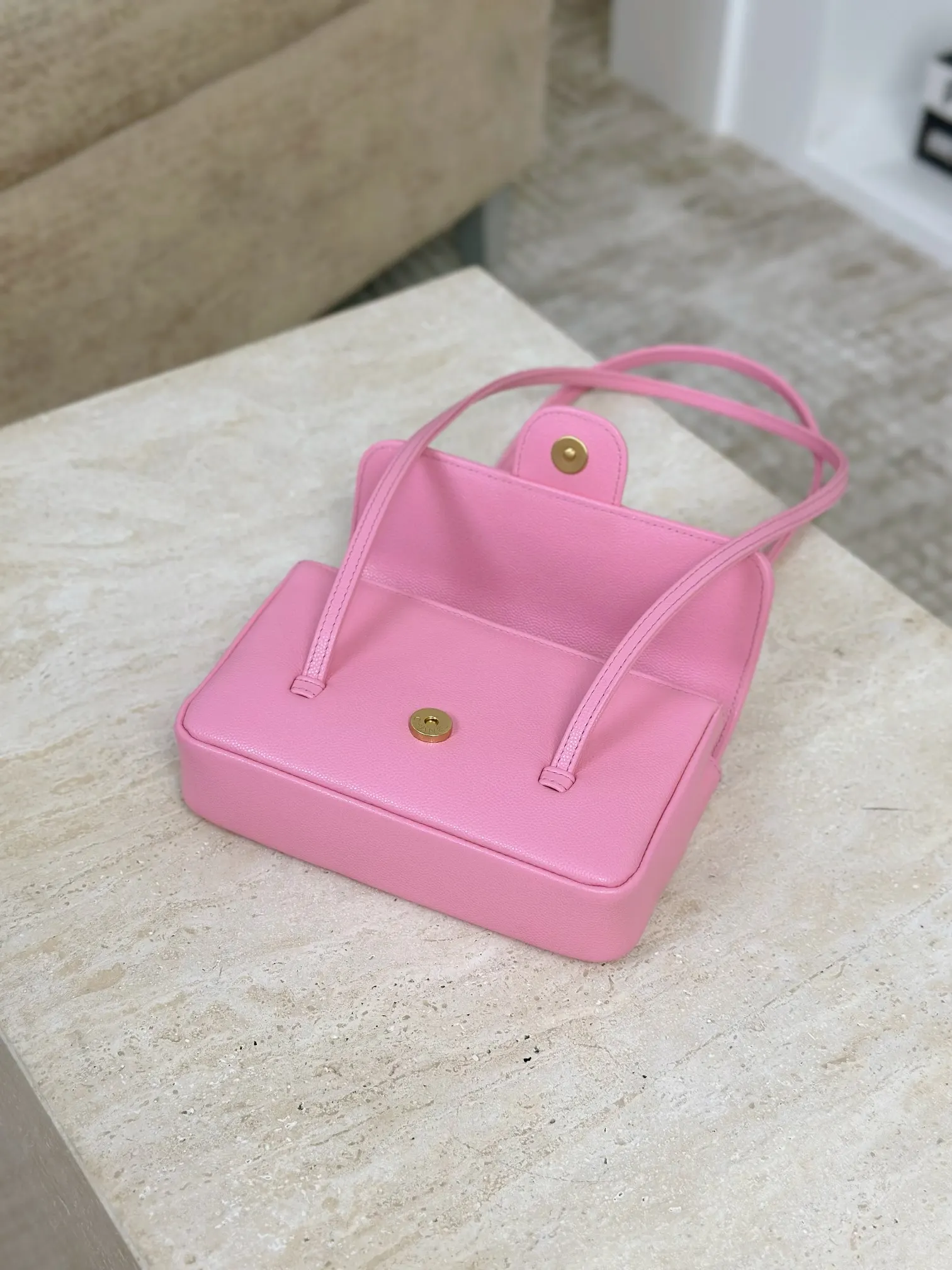Crossbody Bag Lightweight Leather Image 9 Crossbody Bag Lightweight Leather Image 9