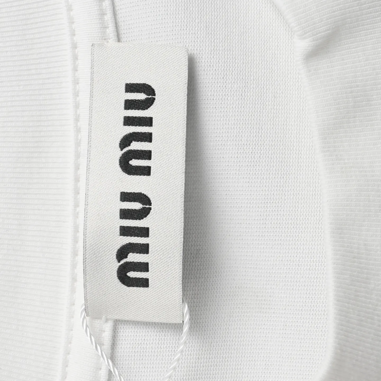 Miu Miu 25SS Embroidery Cotton Long Sleeve T-Shirt Daily Versatile Style Image 6 Miu Miu 25SS Embroidery Cotton Long Sleeve T-Shirt Daily Versatile Style Image 6