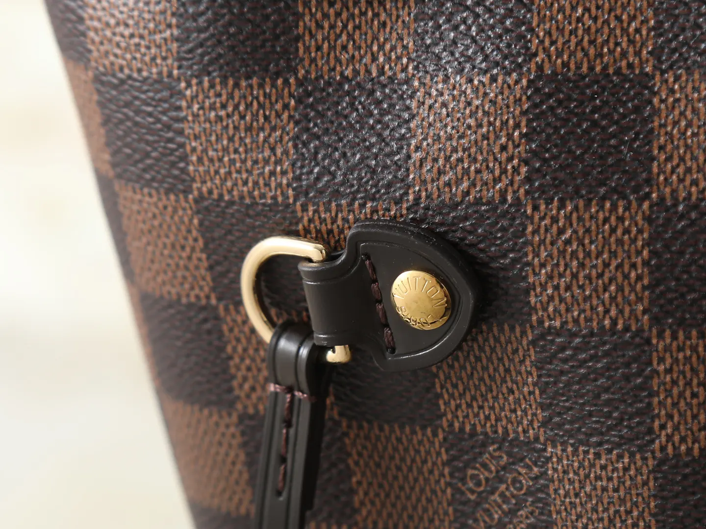Neverfull 老花 帆布 手拿包 精致手拿款