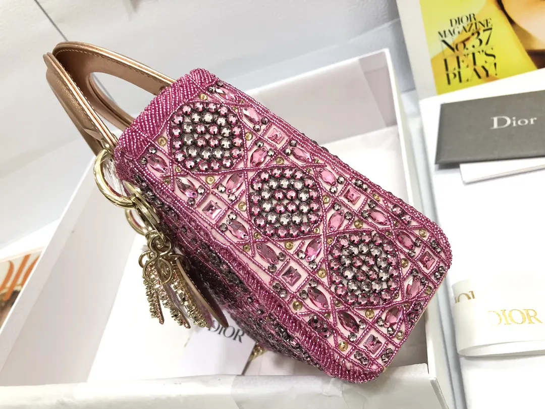 White Gold Chain Bag Leather