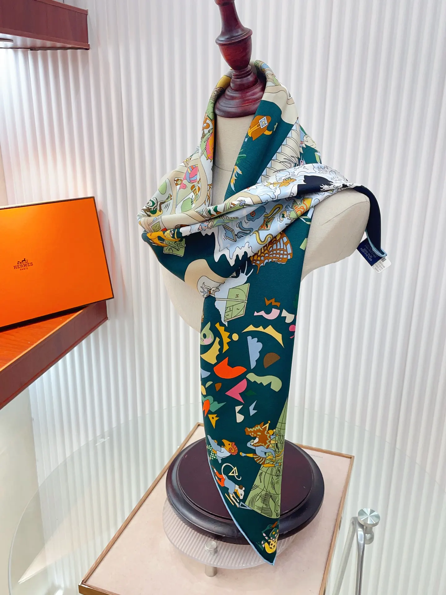 Hermès 丝巾 精致配饰