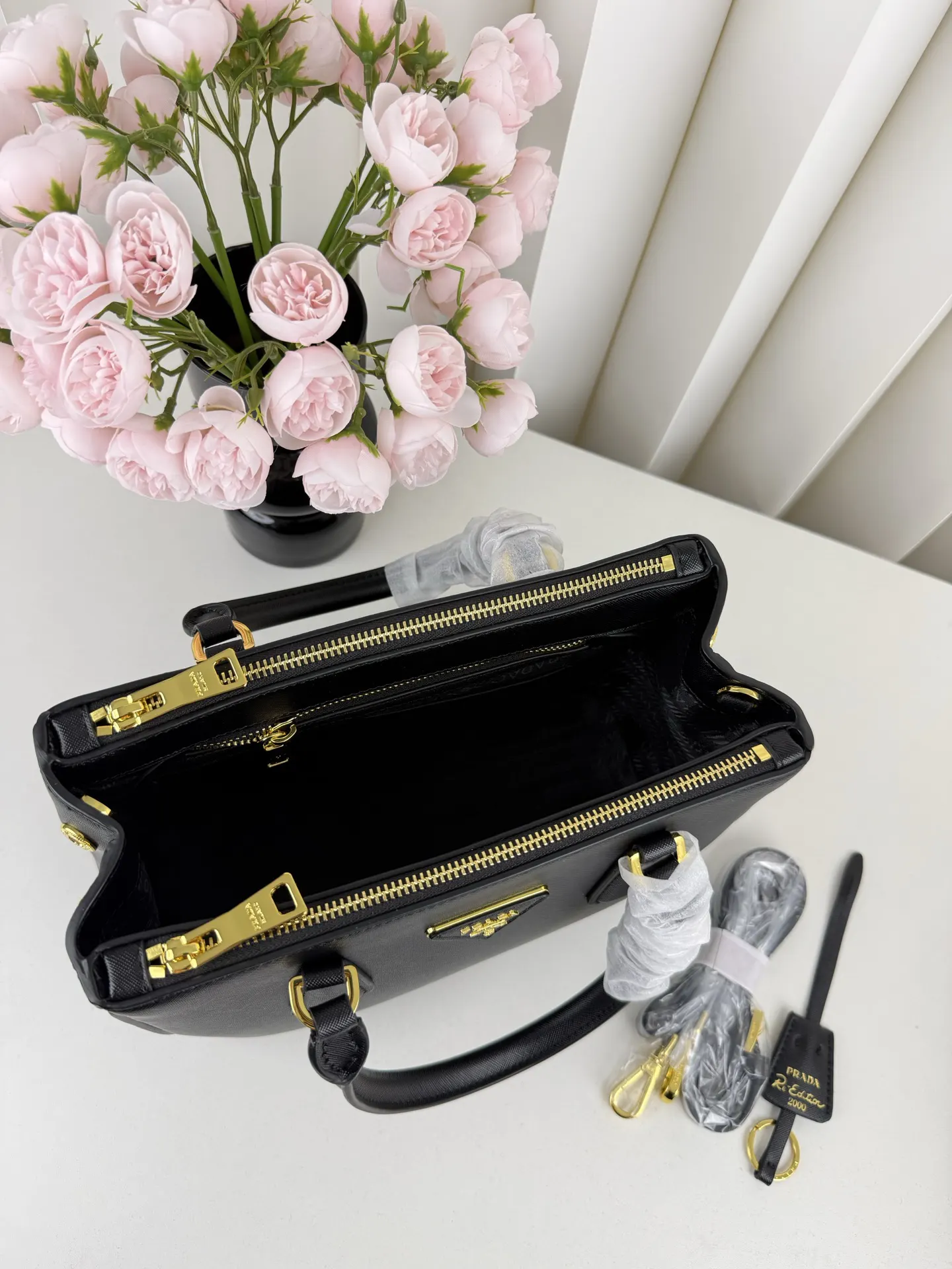 Prada Saffiano 十字纹牛皮 三角标 杀手包 经典手提 手提包
