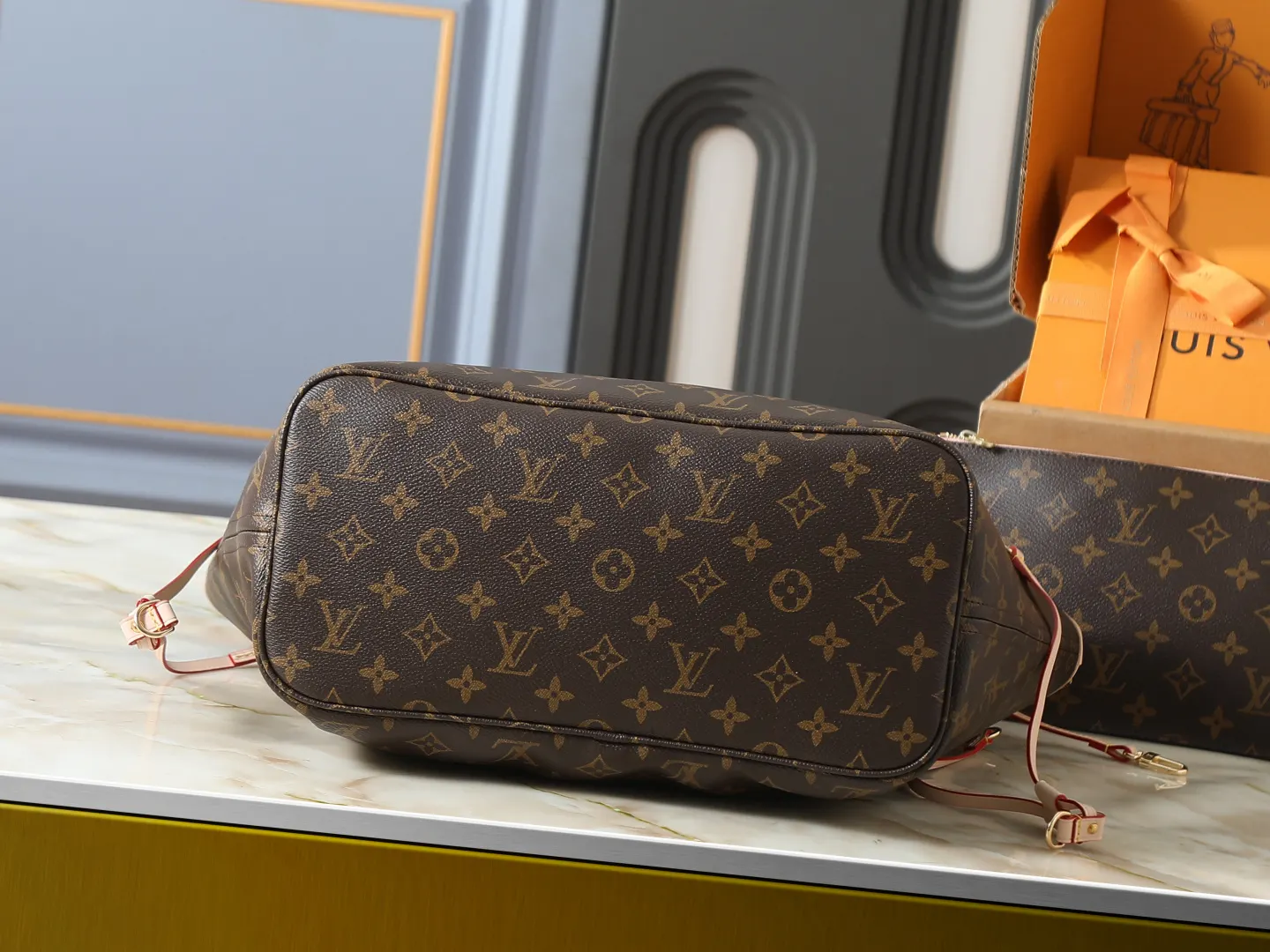 Neverfull 老花 帆布 手拿包 精致手拿款