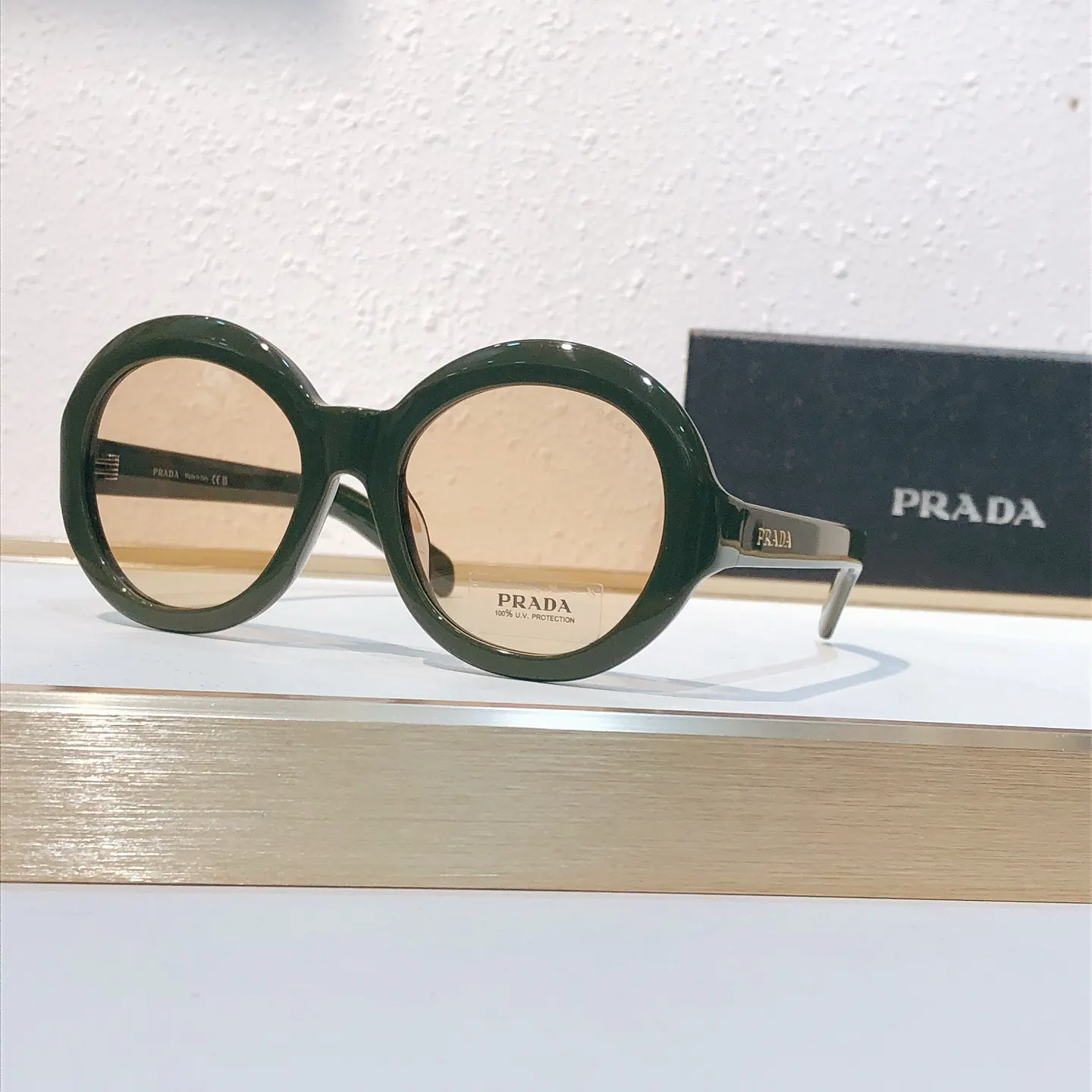 Prada 墨镜 时尚防晒款 款13