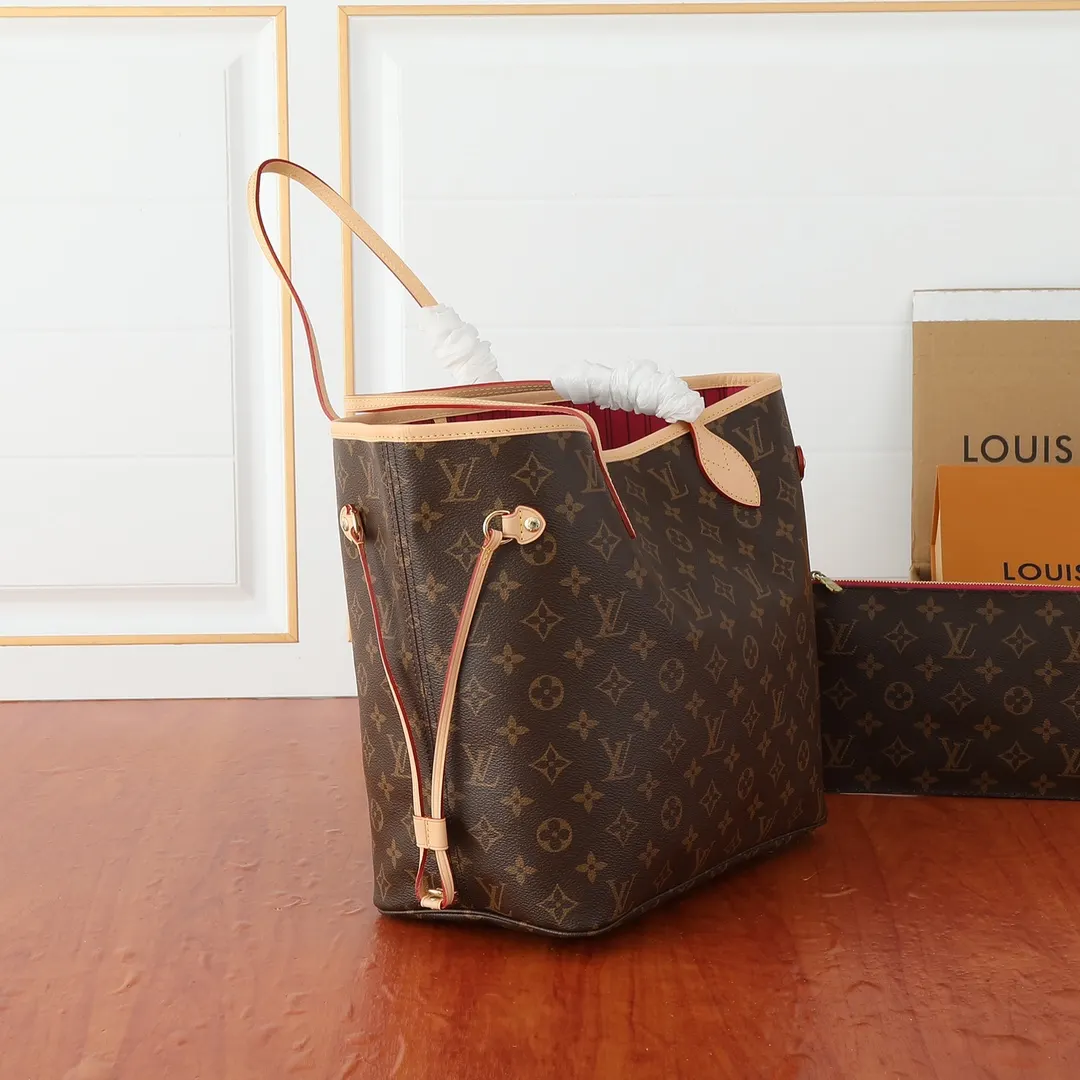 LV Neverfull 帆布 手拿包 精致手拿款