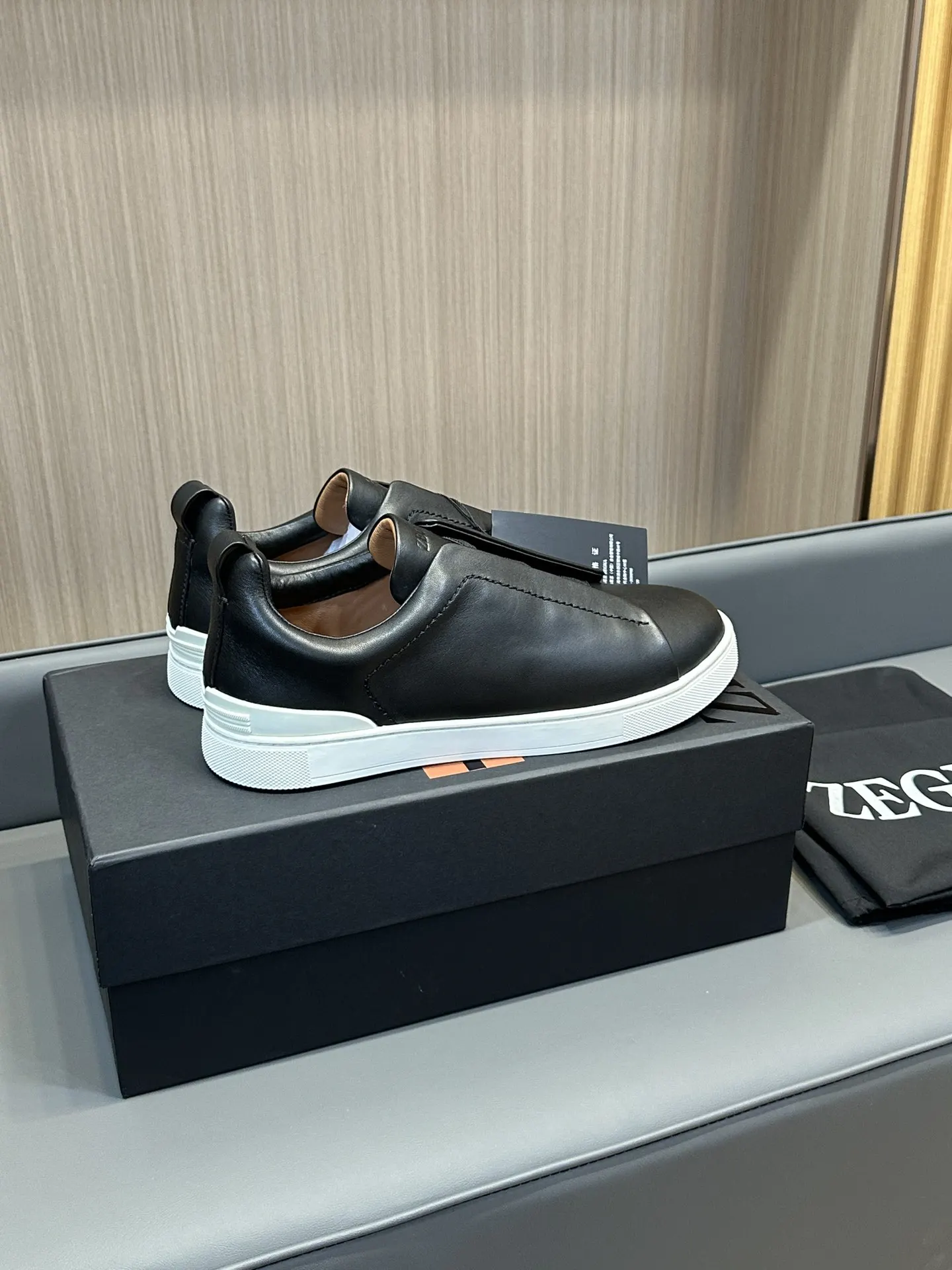 Triple S Casual Versatile Image 3 Triple S Casual Versatile Image 3
