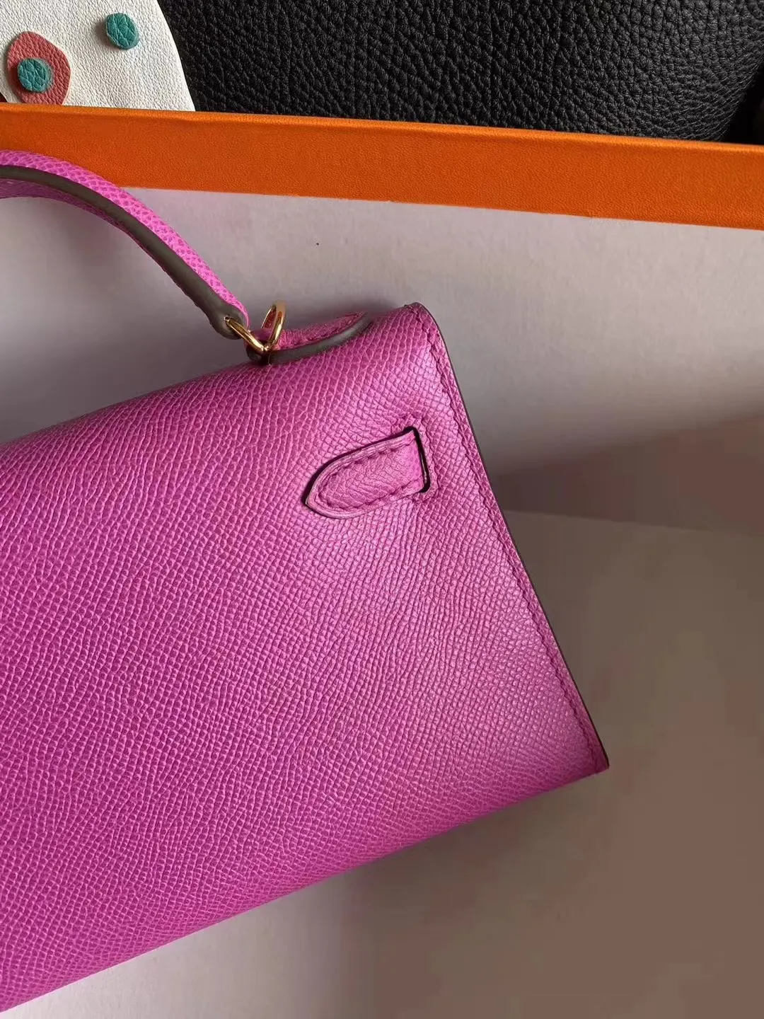 Hermès 迷你皮革手提包 玫红金扣