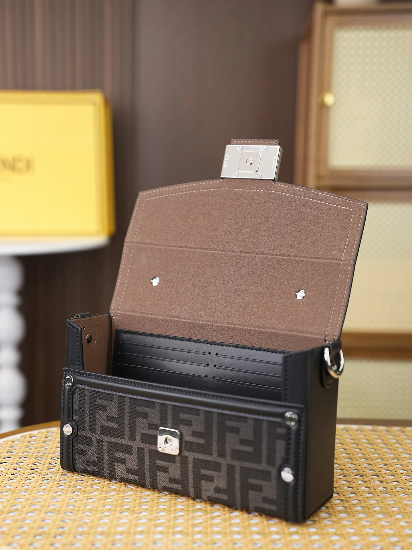 Top Handle Bag Commuter Leather