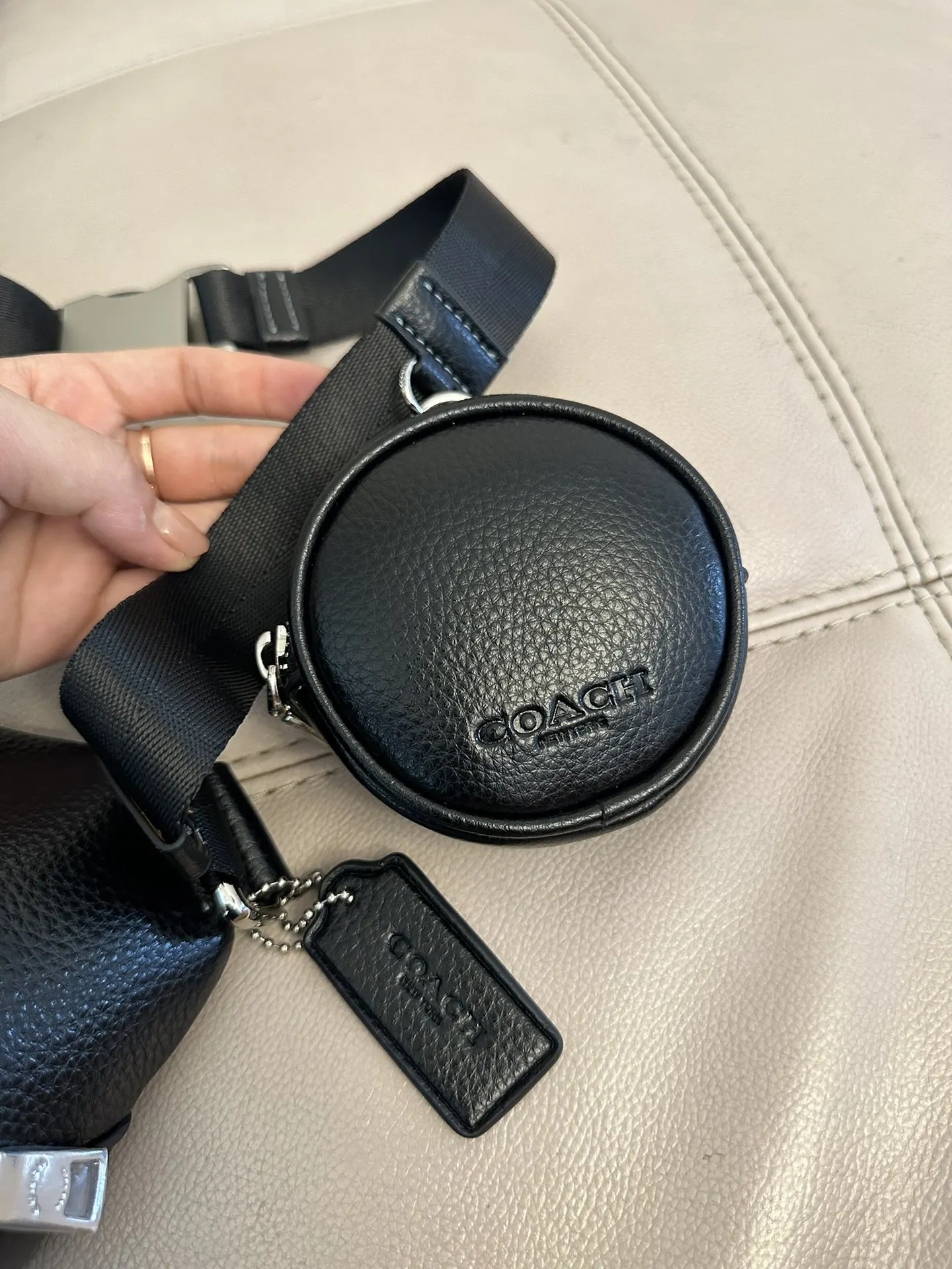 Coach 牛皮 黑色花纹 腰包 休閒腰包款