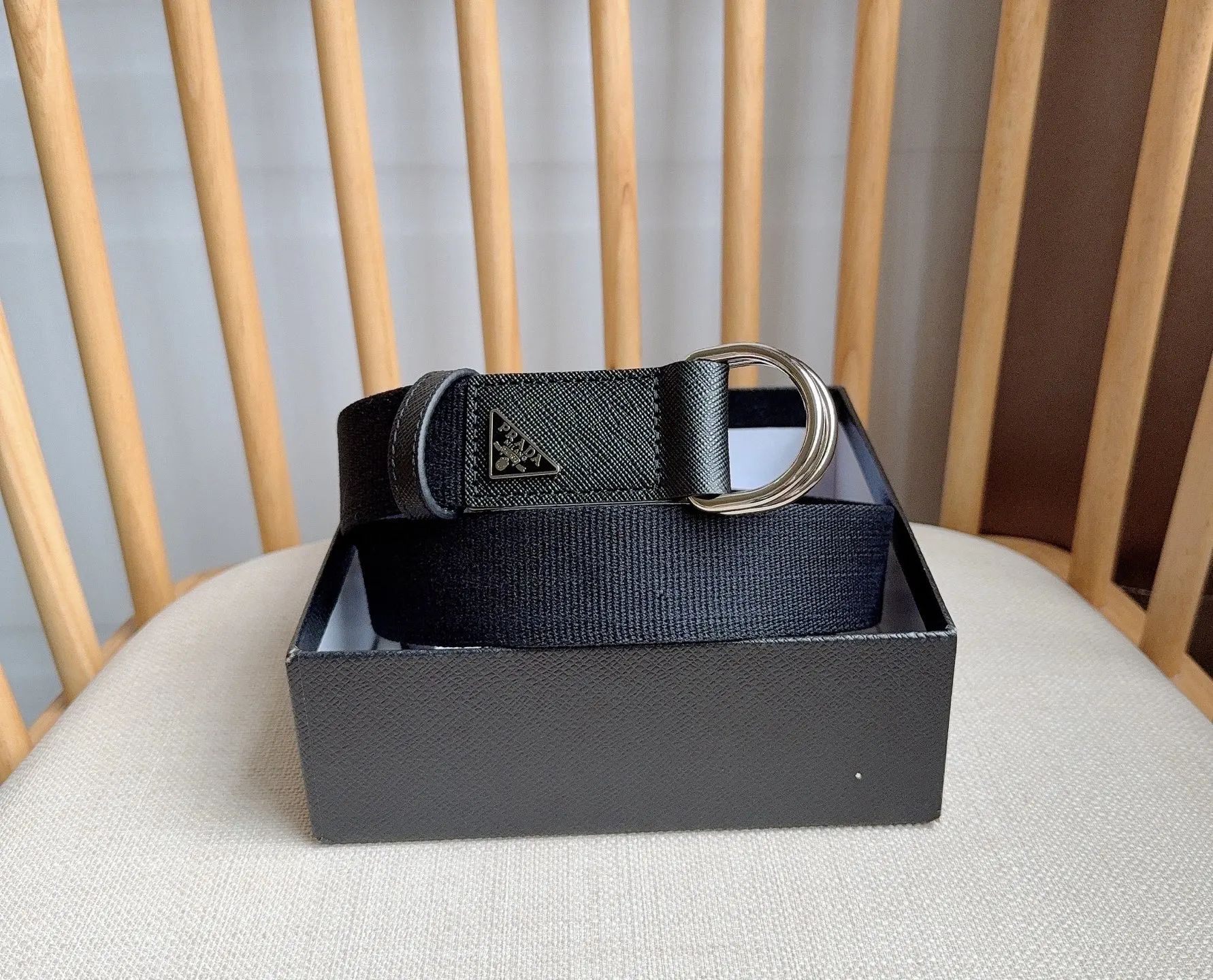Prada 皮革 棉质 三角标 腰带 双D扣休闲