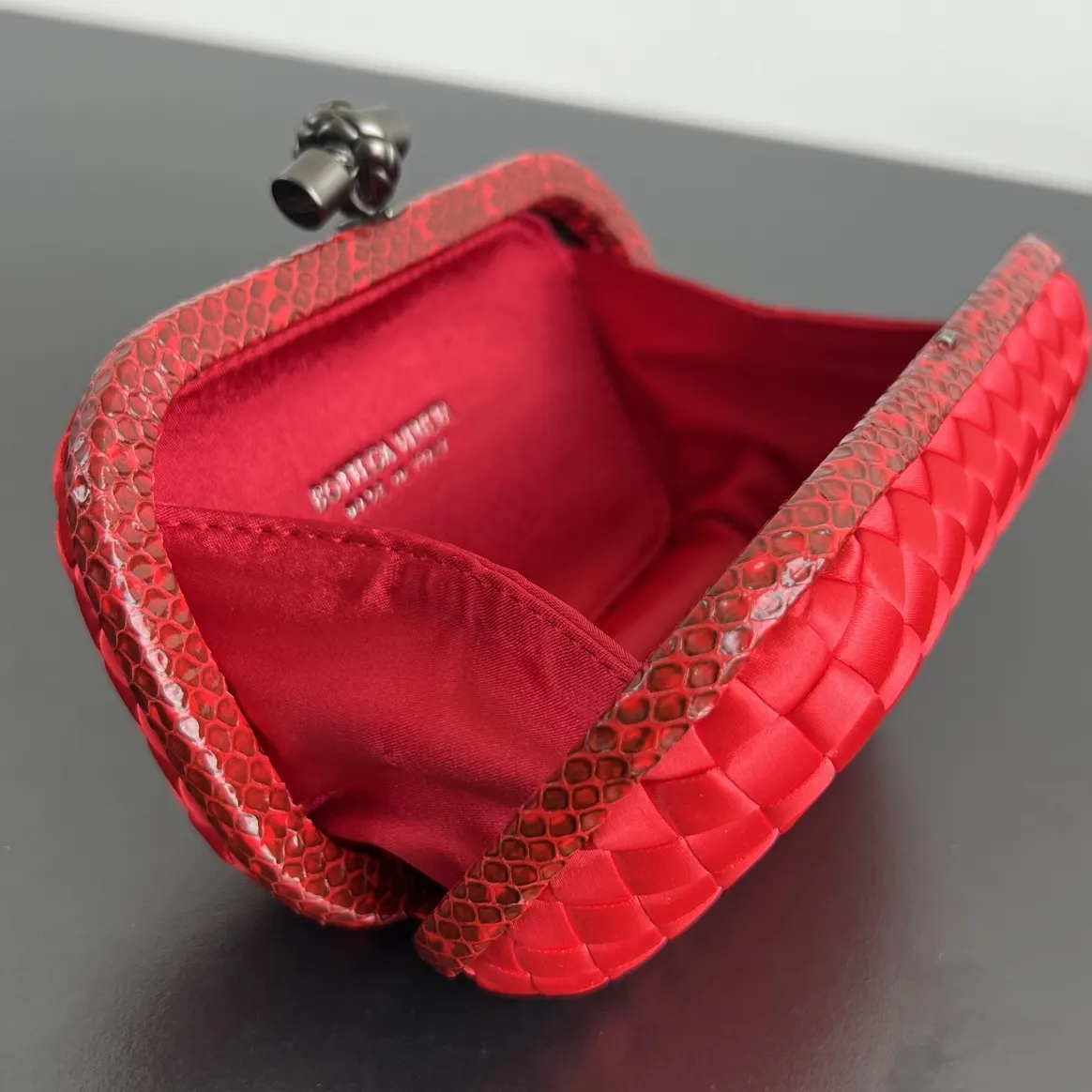 Bottega Veneta 化妆包 便携收纳款
