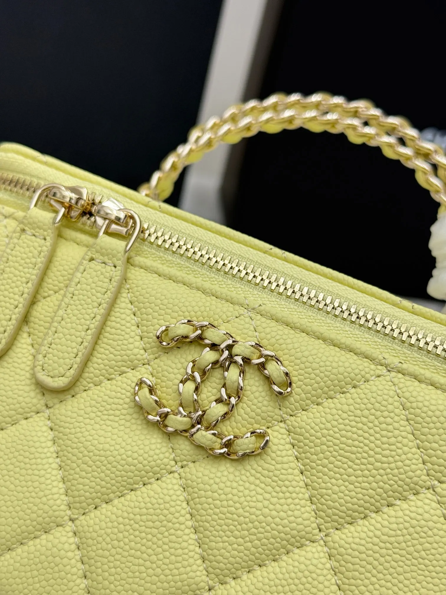 Chain Bag Leather
