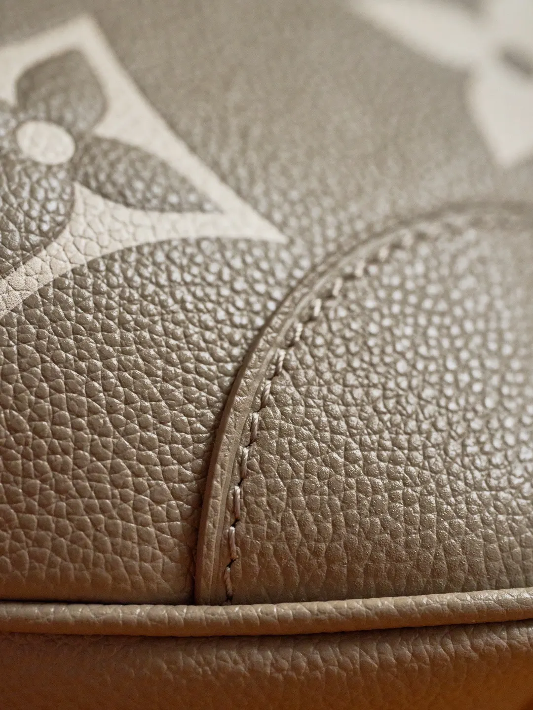 Louis Vuitton M13224 棕色 Monogram 腋下包