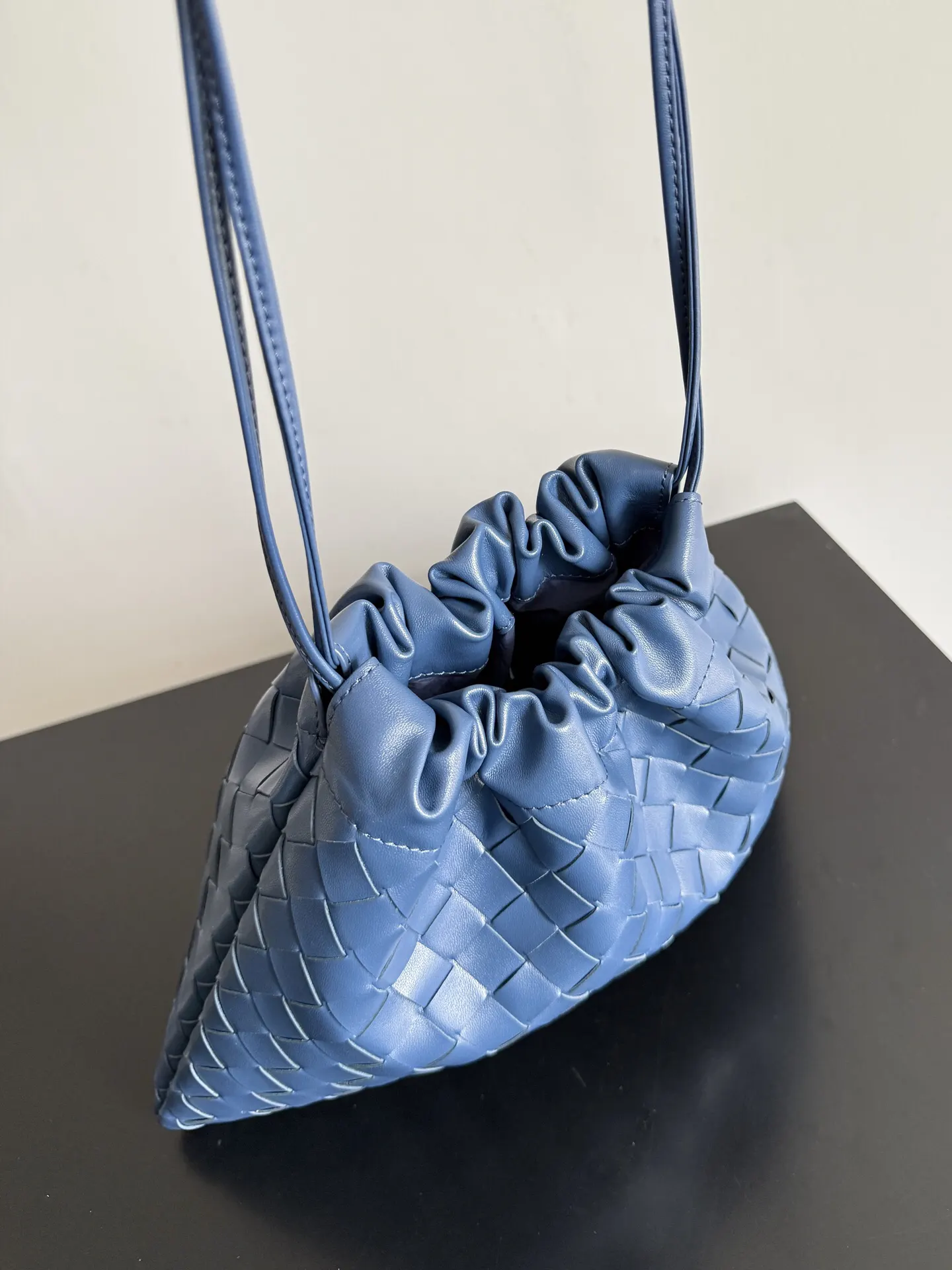 Bottega Veneta 尼龍 手拿包 精致手拿款