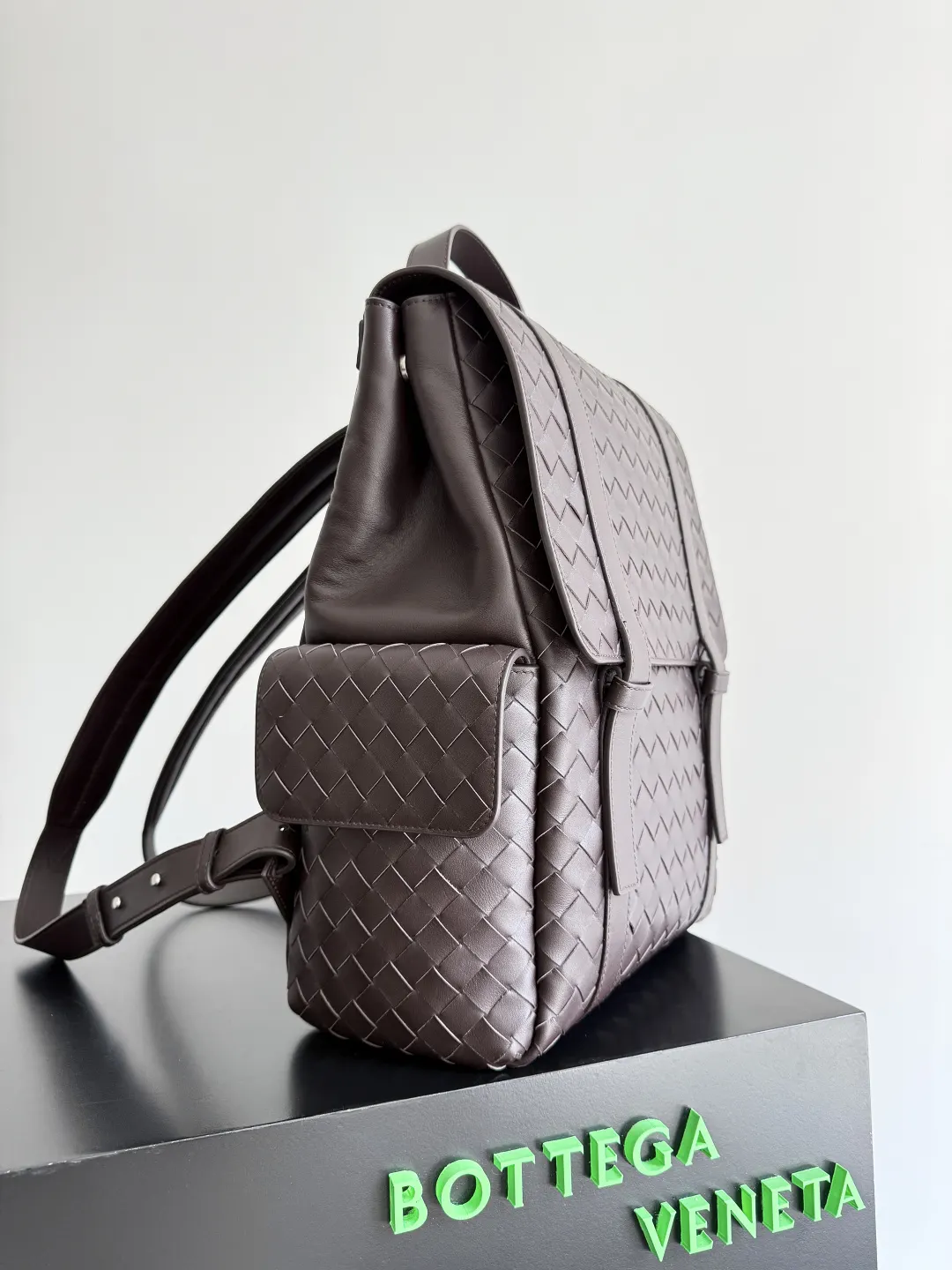 Bottega Veneta 小牛皮 双肩包 实用双肩款