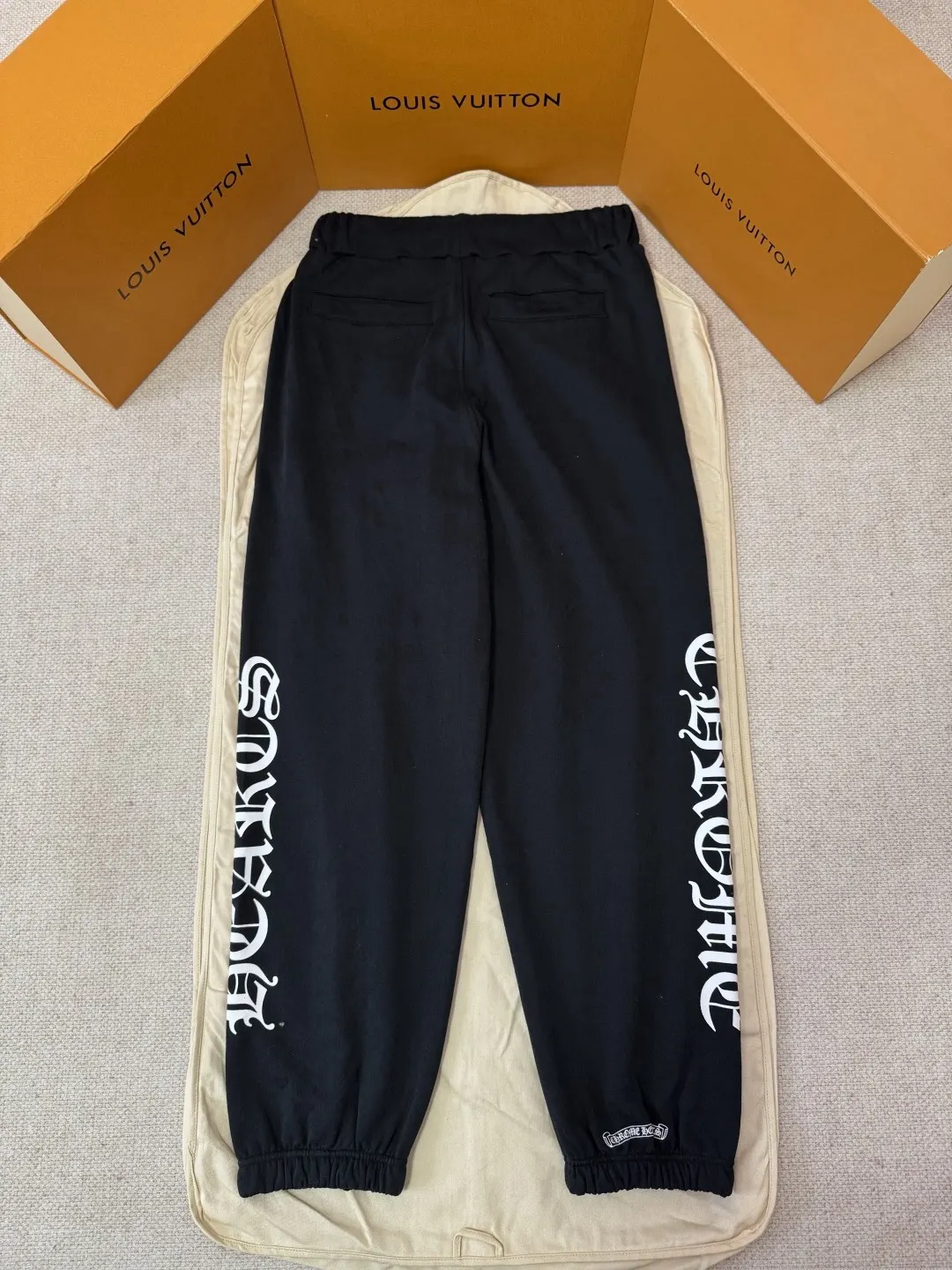 Chrome Hearts Black Print Pants Loose Casual Style Image 2 Chrome Hearts Black Print Pants Loose Casual Style Image 2