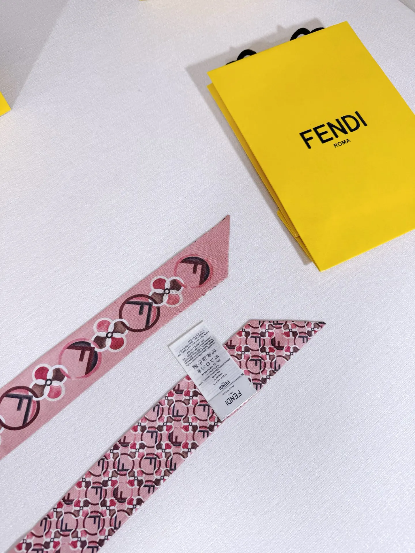 Pink Fashion Item Commuter Versatile