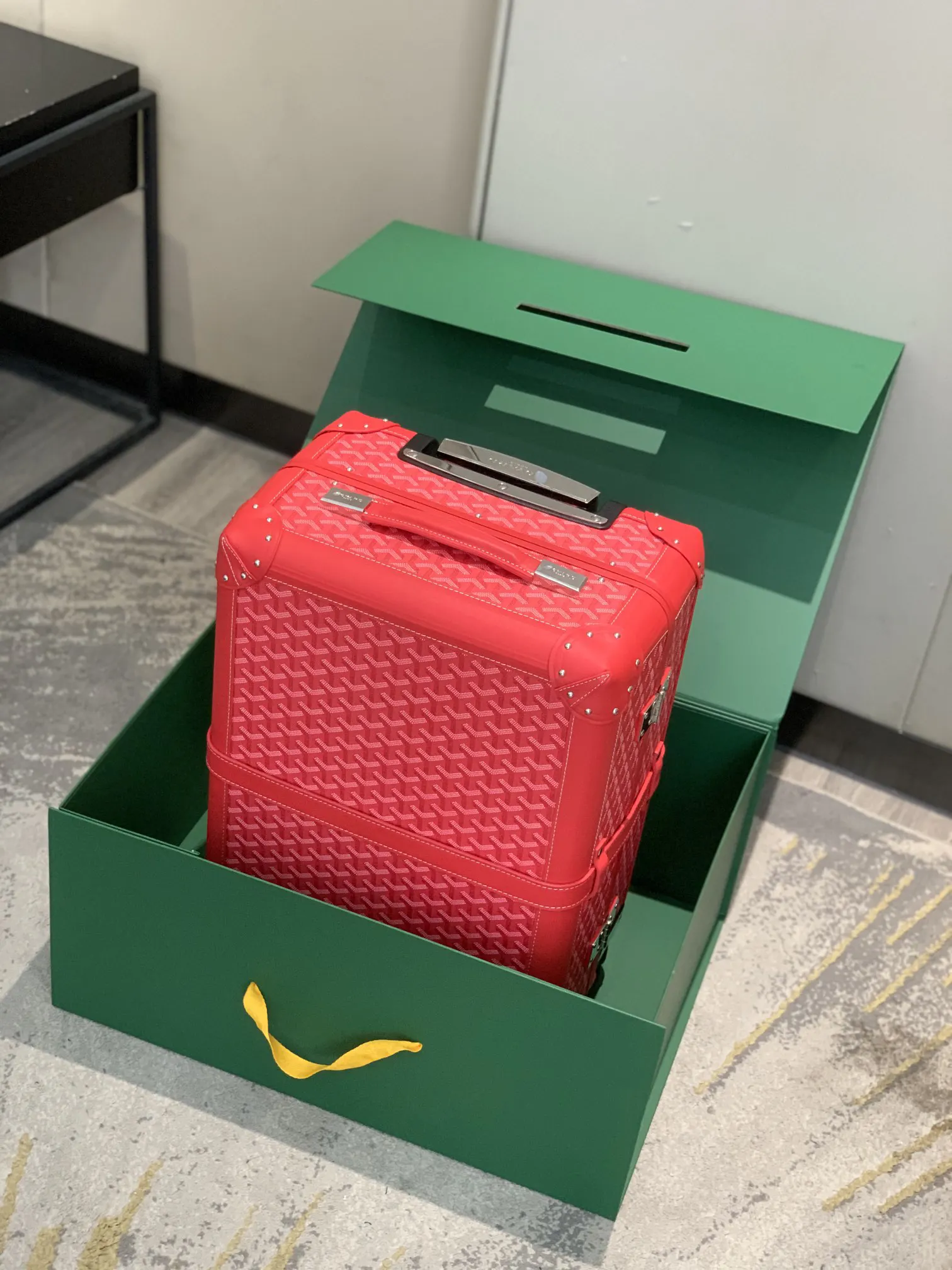 Goyard 空白 承接定制自主品牌 档口摆版logo已 行李箱 旅行拉杆款 轻便出行款