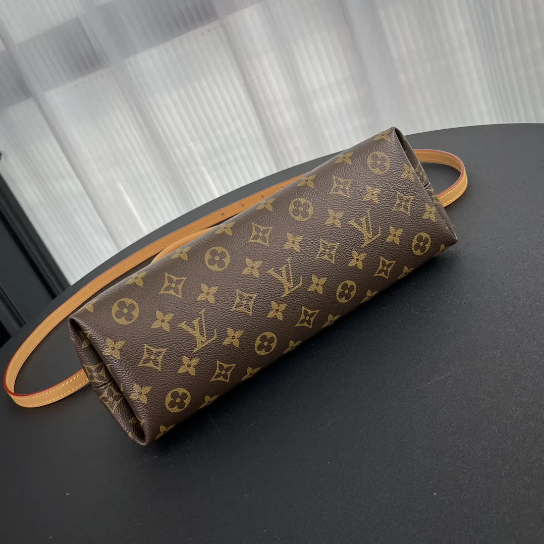 Cosmetic Pouch