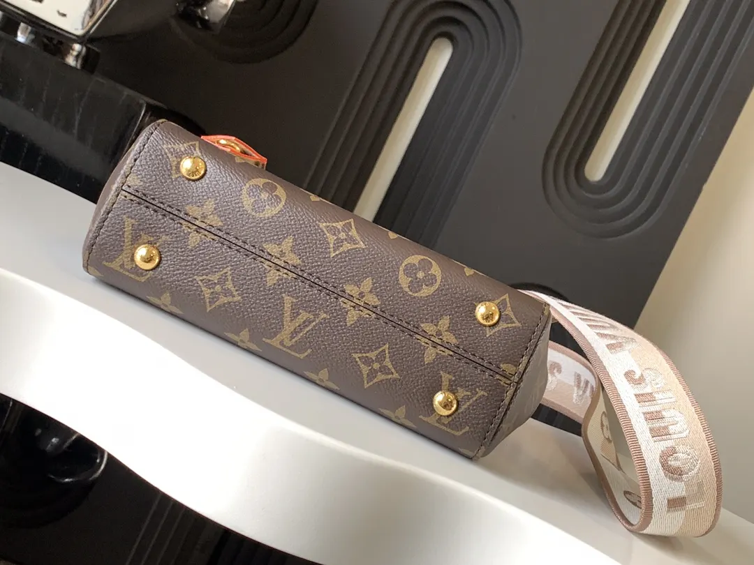 Louis Vuitton M46055 手提包