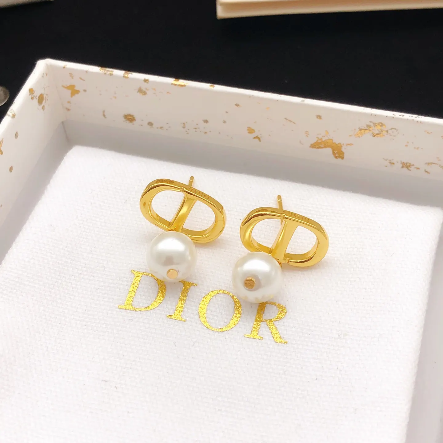 Dior CD珍珠耳环 金色气质款