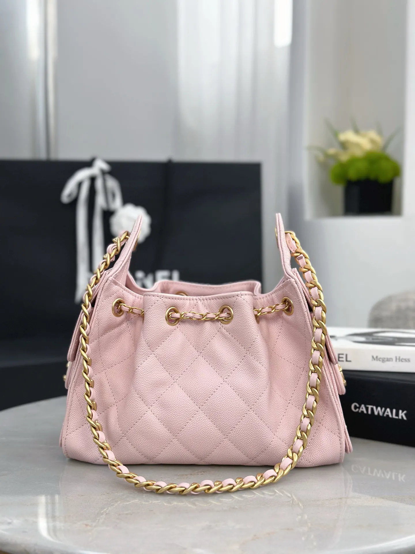 Chanel 22 Bag 粉色牛皮鏈條包 小號