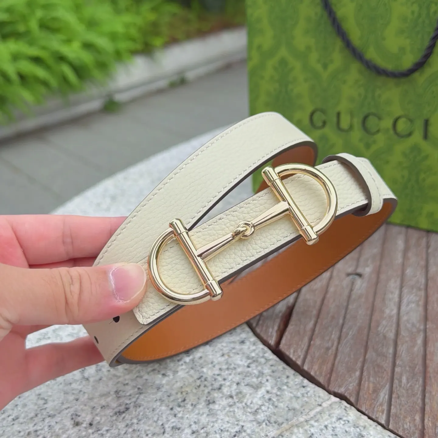 Gucci Double G Buckle Cowhide Double Sided Belt