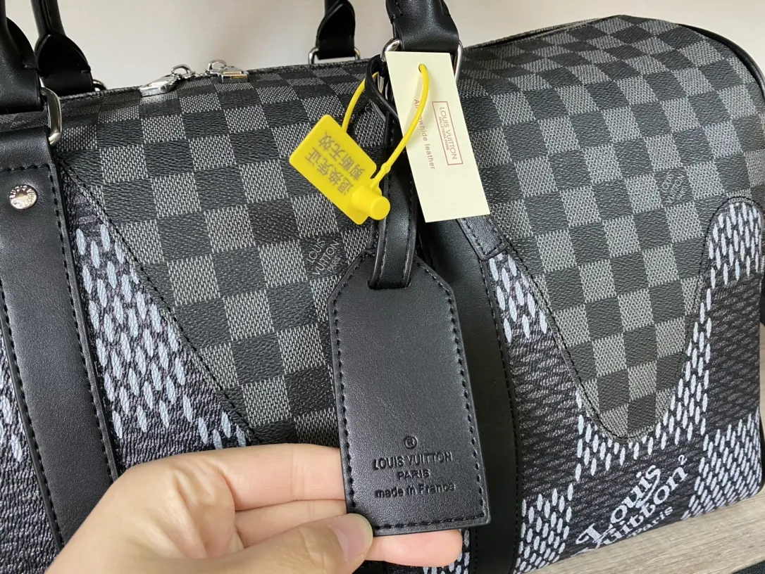 Black White Fashion Item Travel