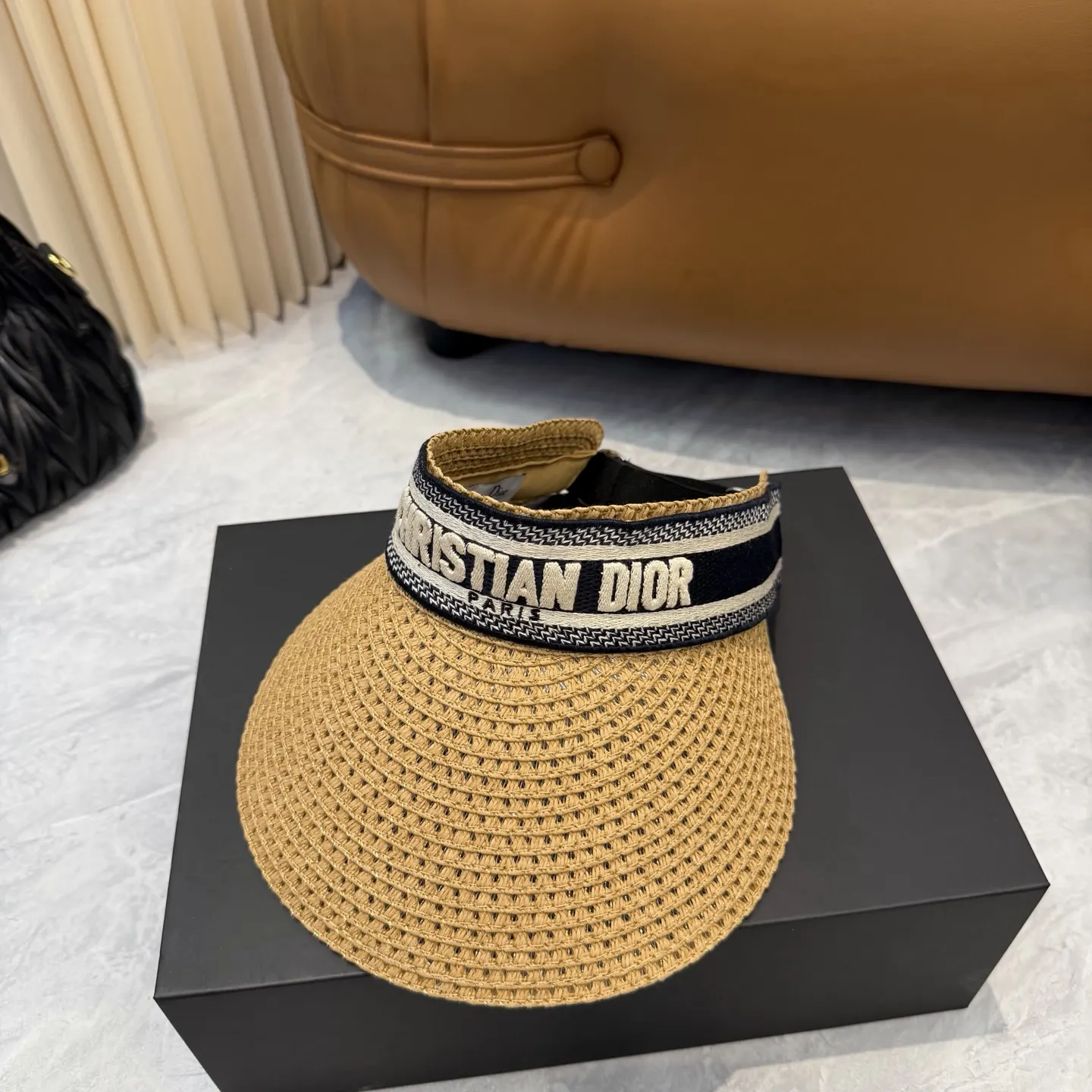 Dior 帽子 日常造型