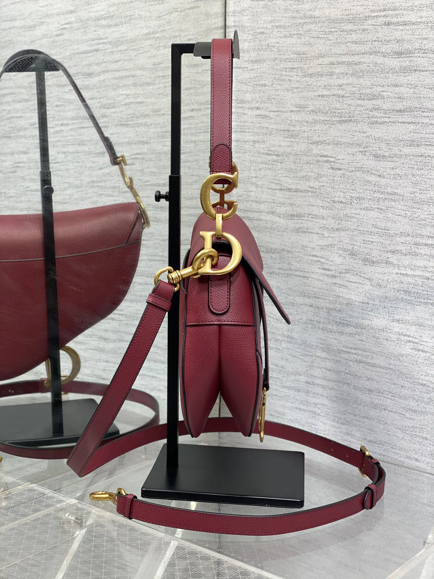 Saddle CD Saddle經典马鞍包 王者中的王者 地位不 旅行袋 大容量旅行款