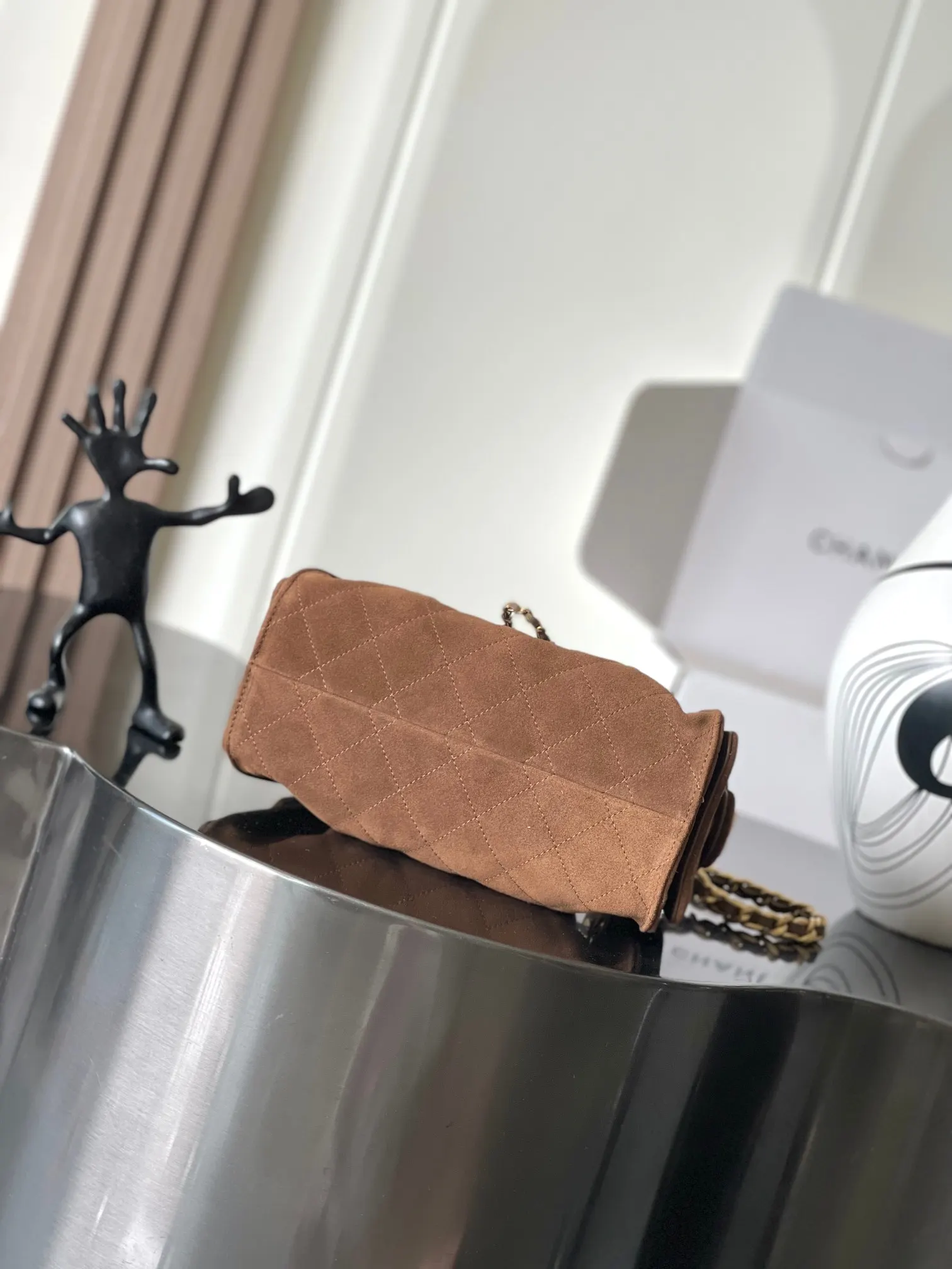 CHANEL 棕色牛皮Hobo腋下包 金链款