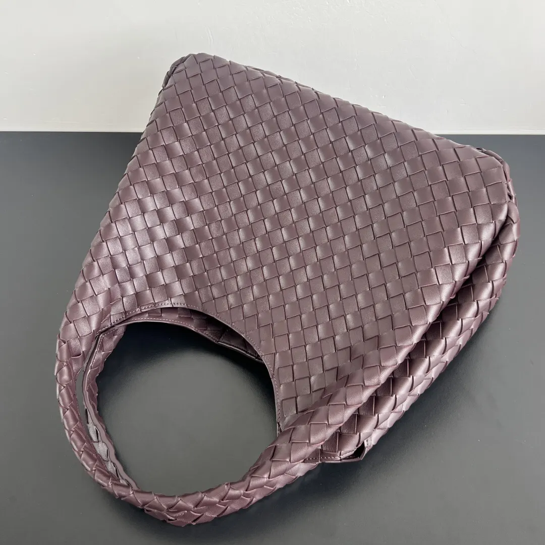 Bottega Veneta 羊皮 腋下包 復古腋下背款