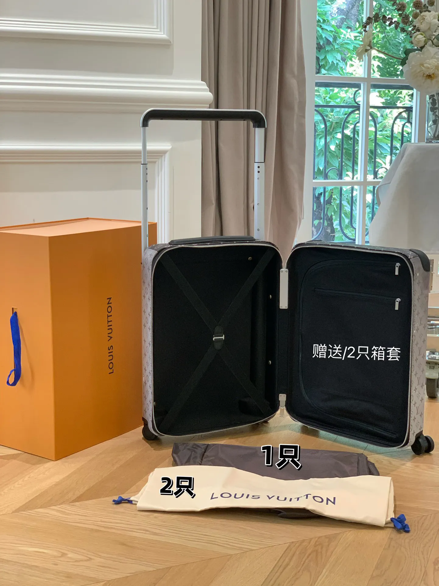 灰色 银色 拉杆真皮包裹 行李箱 旅行拉杆款 轻便出行款