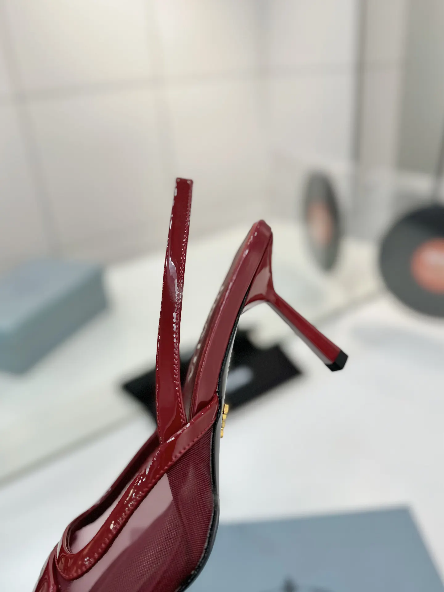 Prada 羊皮 漆皮 单鞋 舒適 高跟鞋