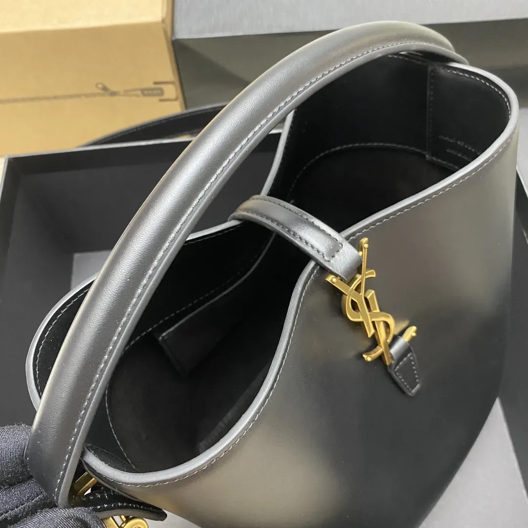 黑色 小牛皮 精品专供 黑平纹 金 LE ̀ 系 水桶包 休閒水桶款