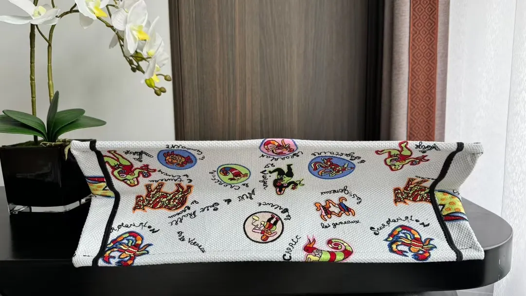 Book Tote 黑色 金色 托特包 大容量托特款