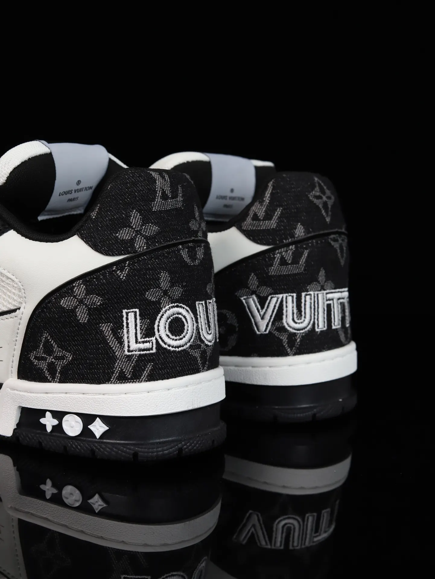 Louis Vuitton 运动鞋