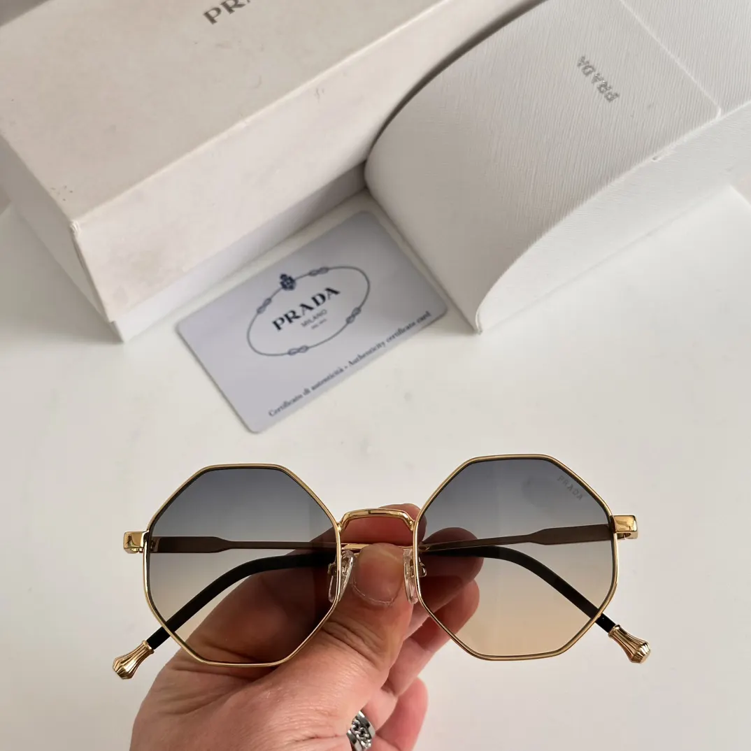 PRADA OPR33F 太阳眼镜 时尚遮阳款
