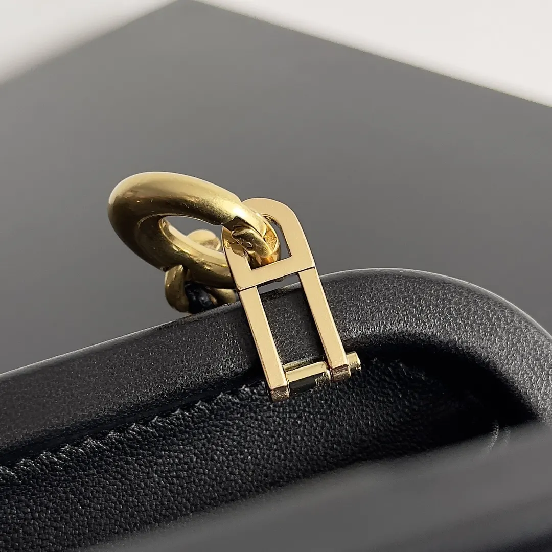 Bottega Veneta 链条包 精致链条款