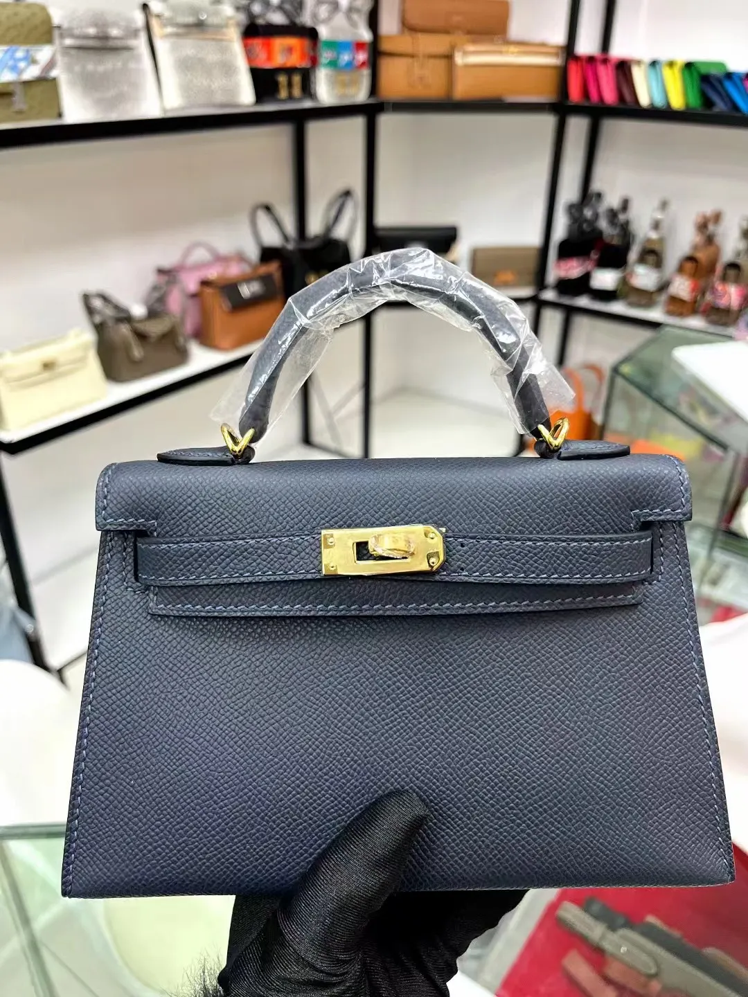 Hermès 迷你皮革手提包 黑色金扣