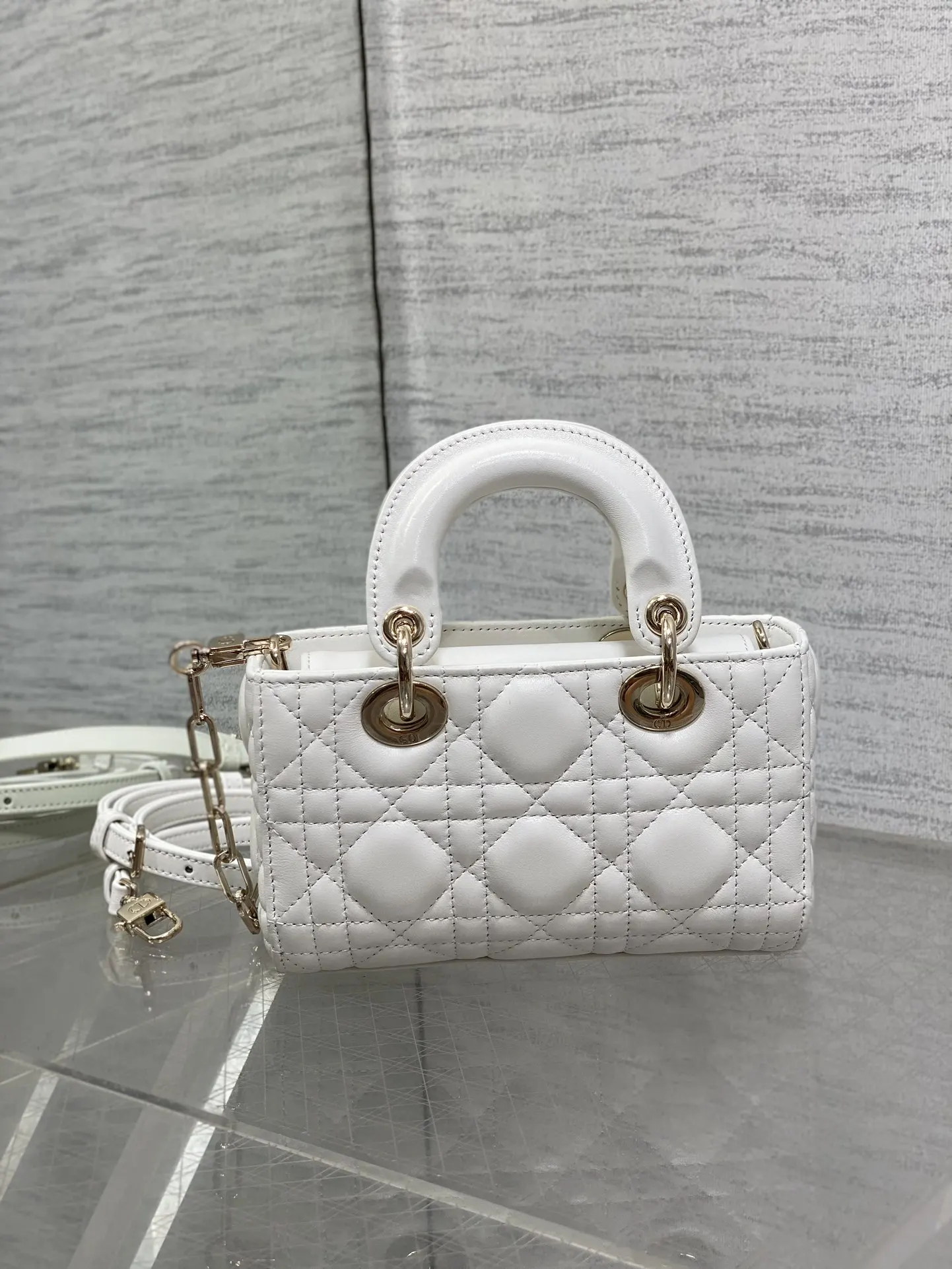 Dior 羊皮 进口 羊皮横款迷你戴妃包 Joy bag羊皮 鏈條包 精致鏈條款