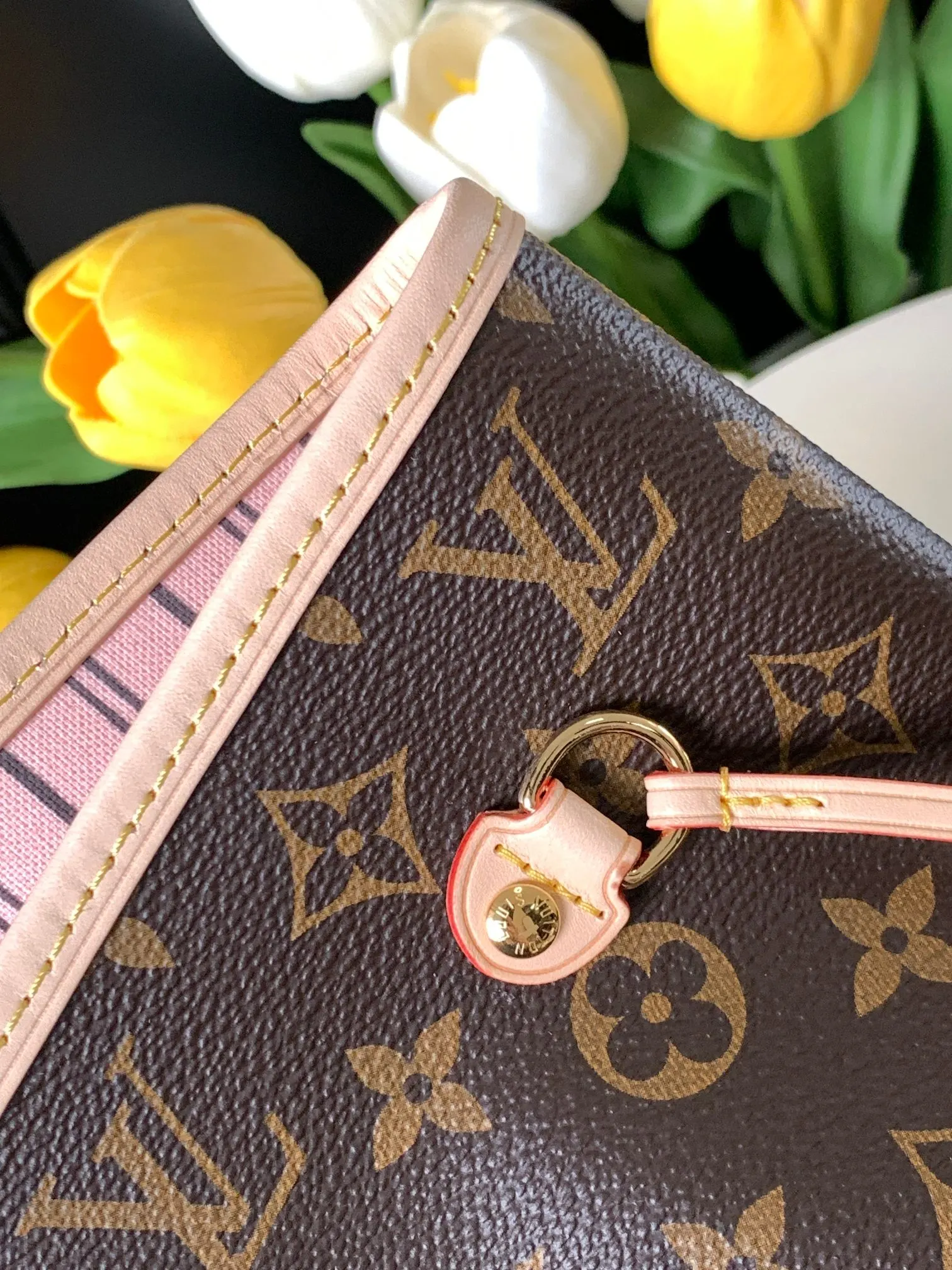 LV Neverfull 老花 金色 牛皮 手拿包 精致手拿款