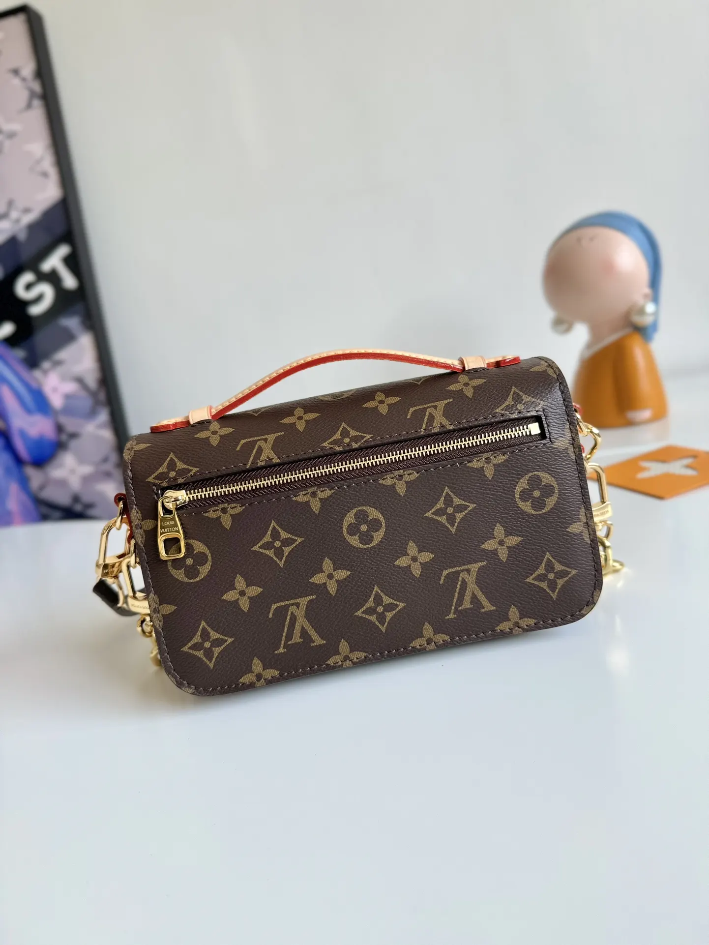 Chain Bag Leather