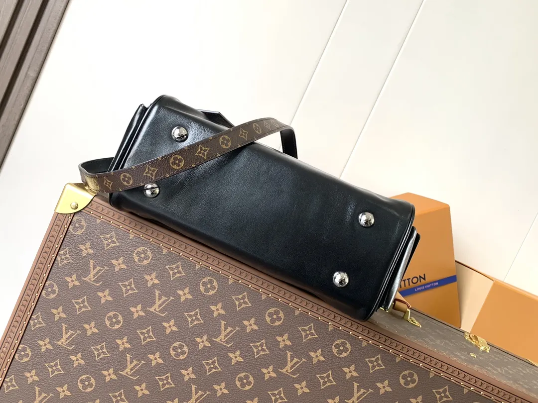 LV Speedy 黑色 米白 牛皮 收納包 旅行收納款