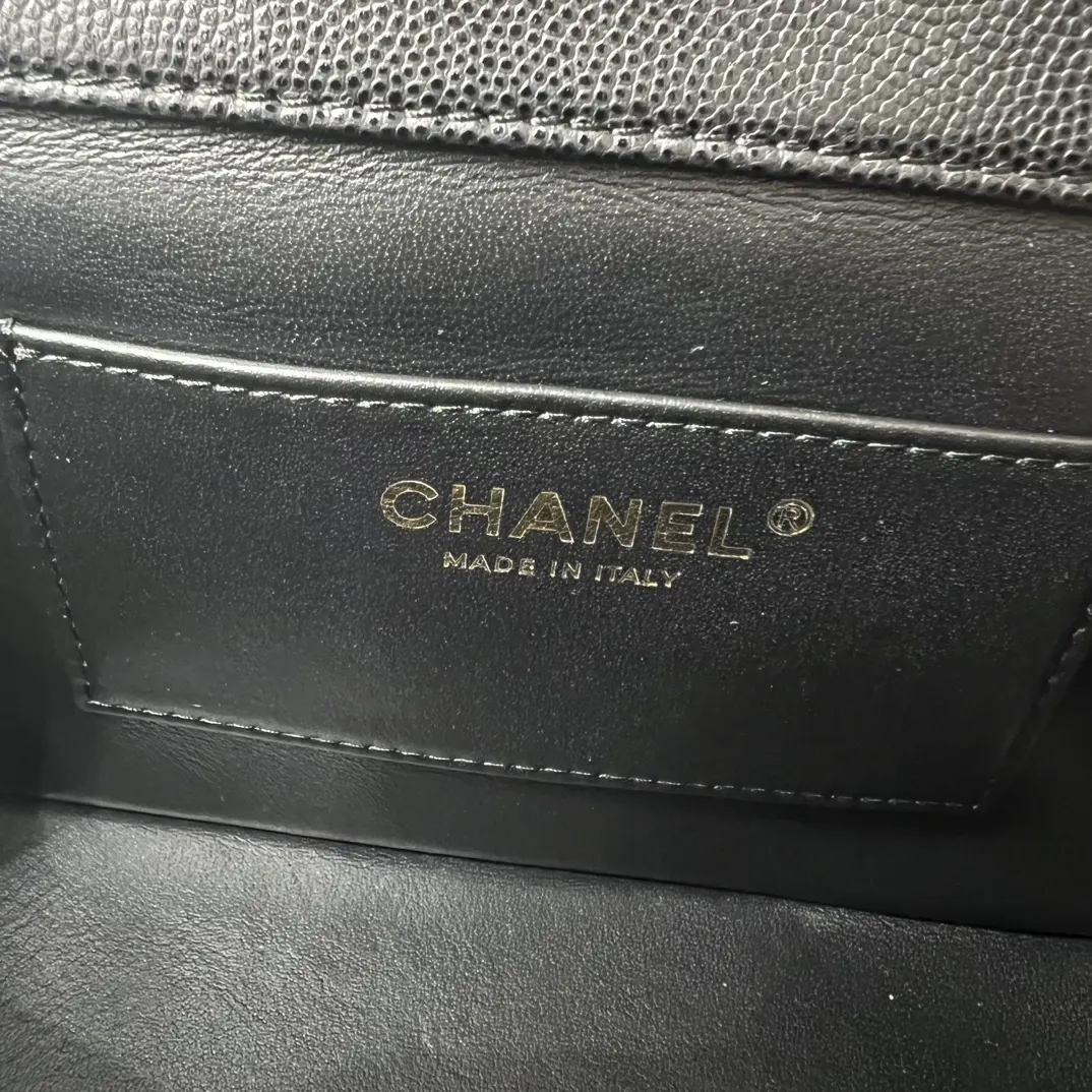 CHANEL 黑色牛皮翻蓋鏈條包 金扣款