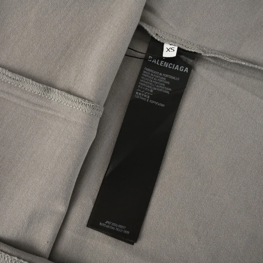 Balenciaga BLCG 浅灰色 純棉 短袖T恤(數字9) Balenciaga BLCG 浅灰色 純棉 短袖T恤(數字9)