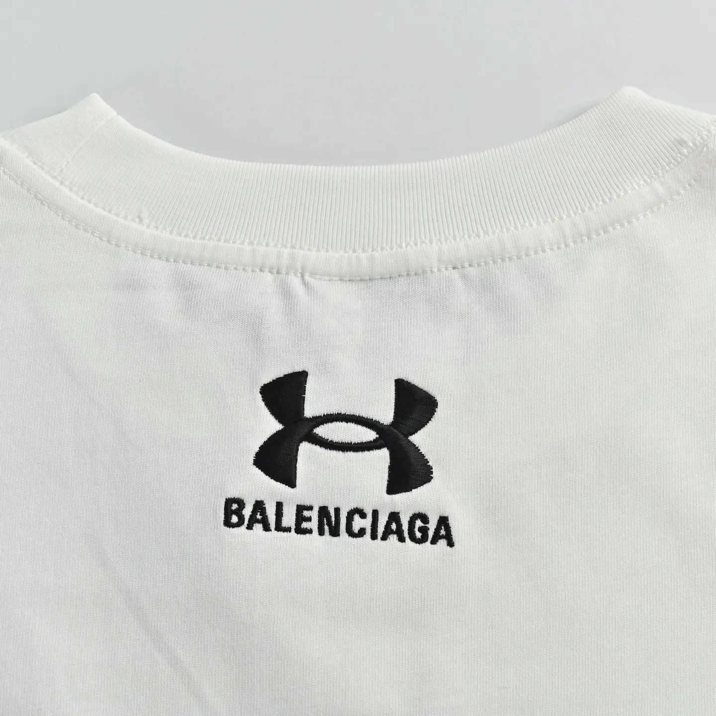 Balenciaga 纯棉 Logo 短袖T恤 宽松休闲