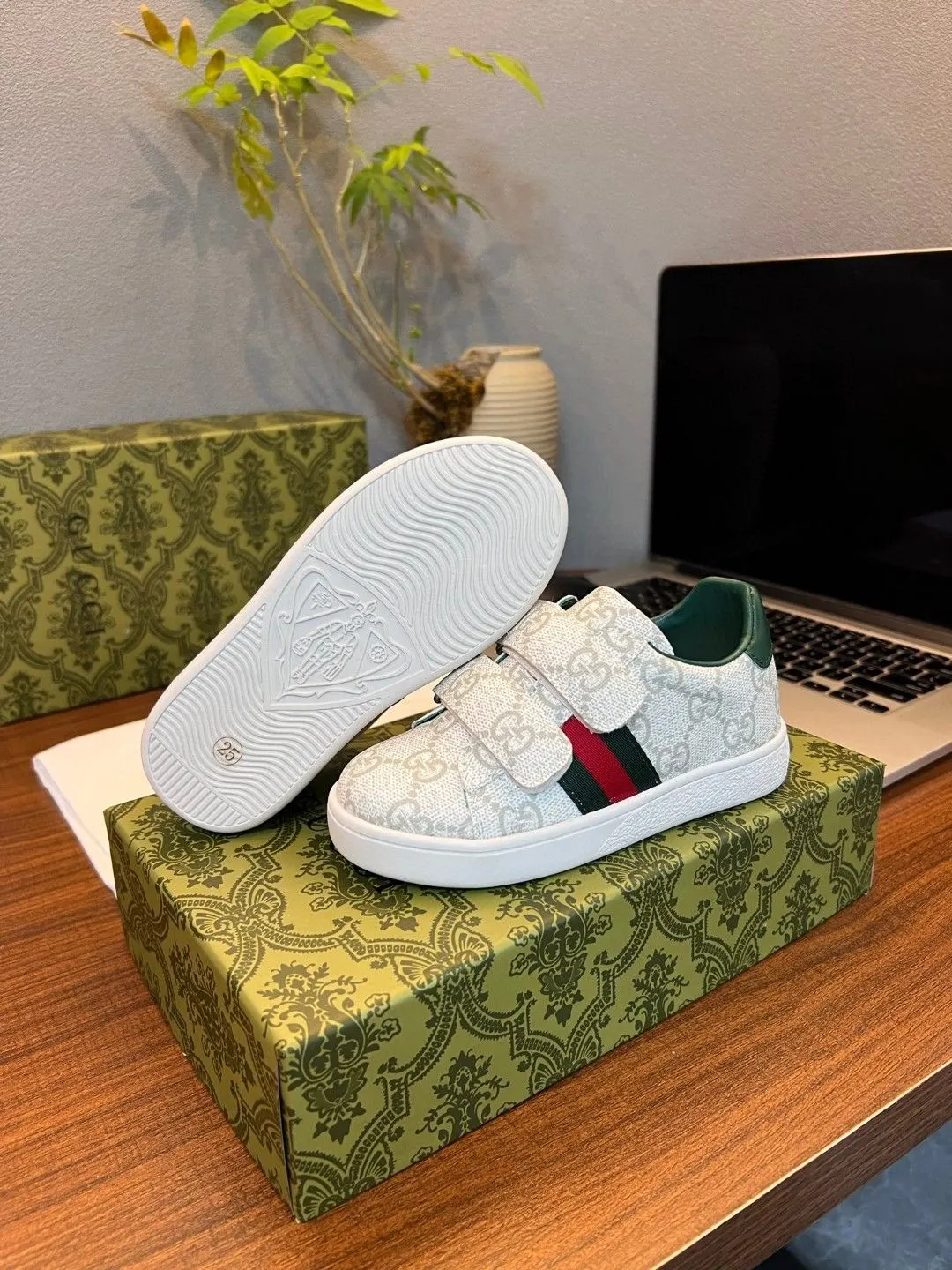 Gucci Logo休闲运动鞋 百搭款